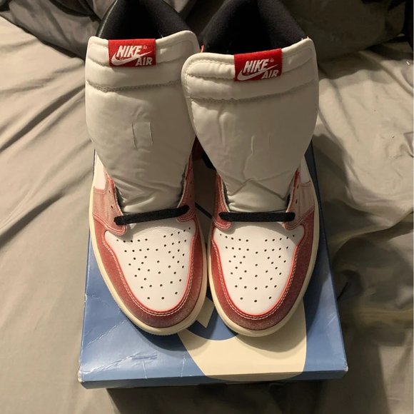aj1 high trophy room
